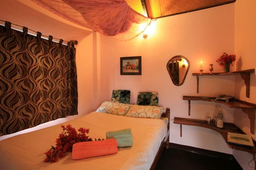 Castle Hotel Pokhara Ngoại thất bức ảnh