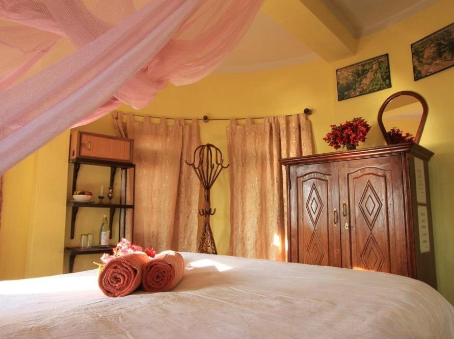 Castle Hotel Pokhara Ngoại thất bức ảnh