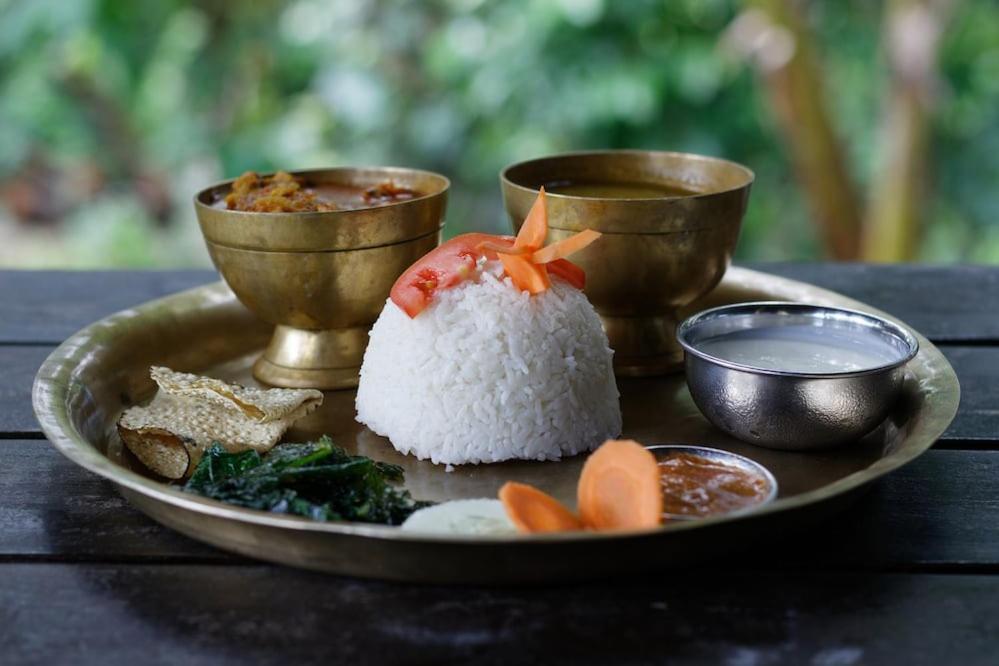 Castle Hotel Pokhara Ngoại thất bức ảnh